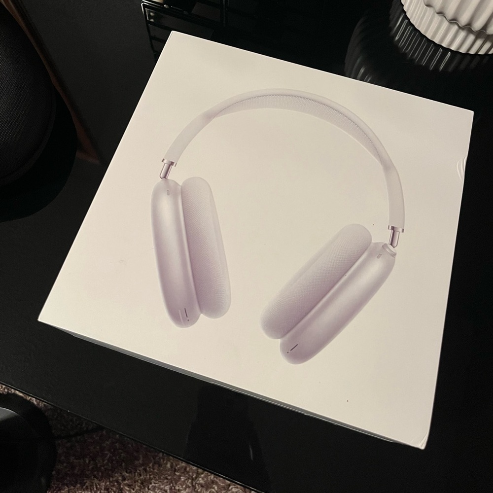Apple AirPod Maxes - silver